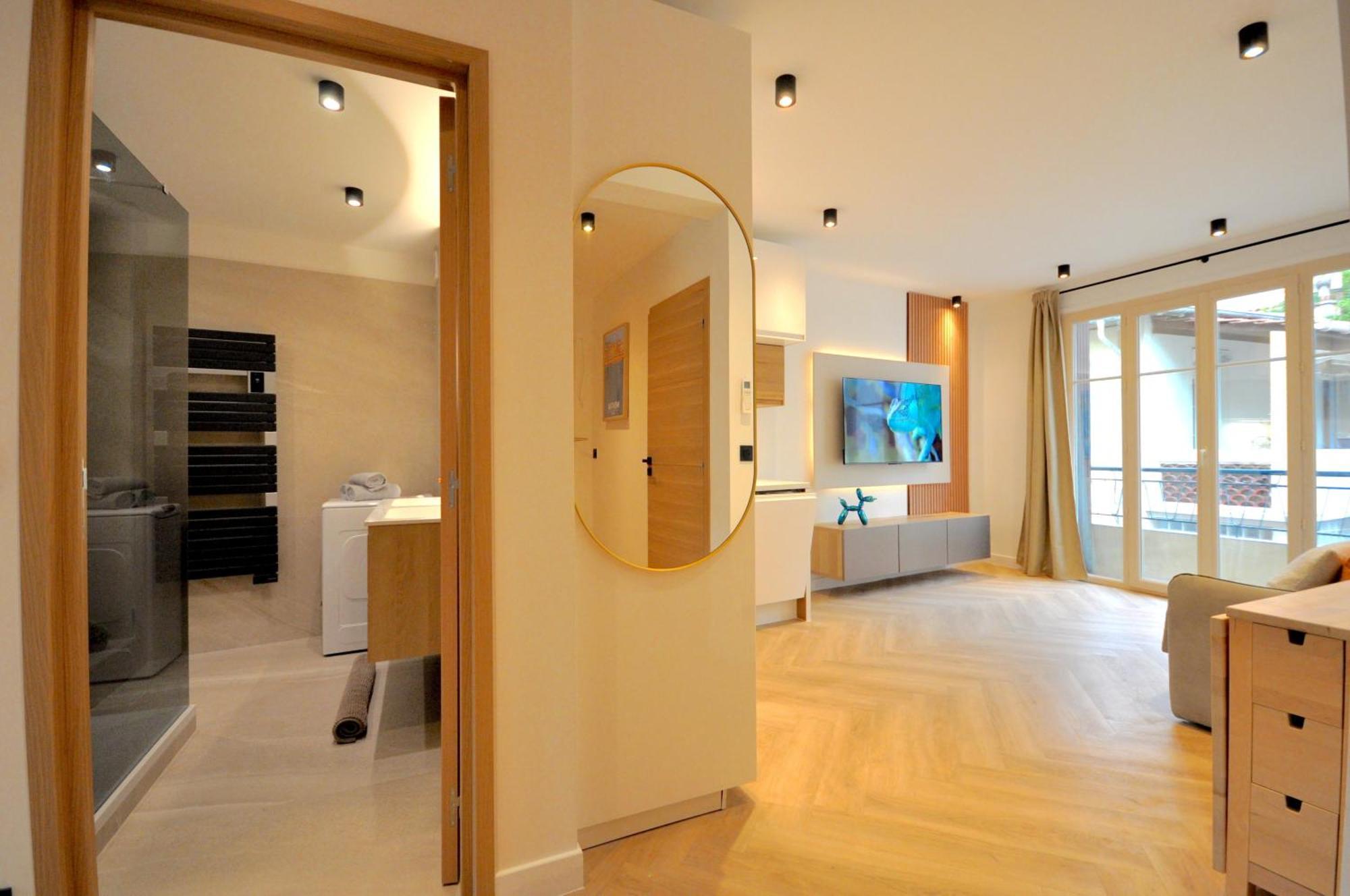 Appartement Gpf1 Monaco # - 6 Persons - Hypercenter - Private Parking - Full Renovated - 2 Bedrooms - Clim - Fast Wifi - Sun And Menton