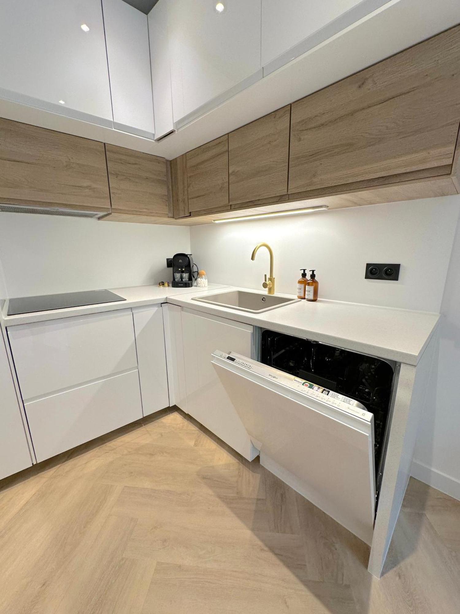 Appartement Gpf1 Monaco # - 6 Persons - Hypercenter - Private Parking - Full Renovated - 2 Bedrooms - Clim - Fast Wifi - Sun And *