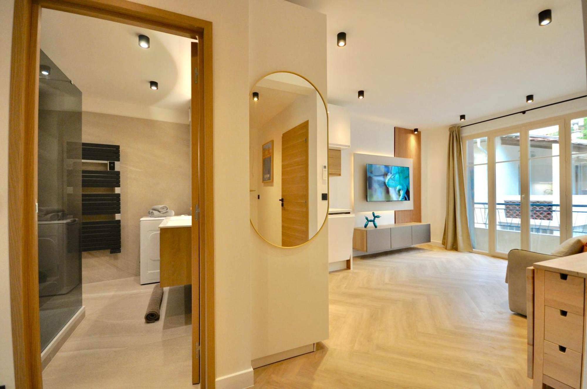 Gpf1 Monaco # - 6 Persons - Hypercenter - Private Parking - Full Renovated - 2 Bedrooms - Clim - Fast Wifi - Sun And